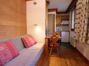 Studio cosy et lumineux au cœur de Val-d'Isère, proche pistes, commerces, et commodités. - FR-1-694-84